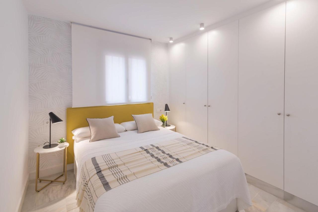 Premium Apartment & Free Parking By Ele Apartments Малага Екстериор снимка